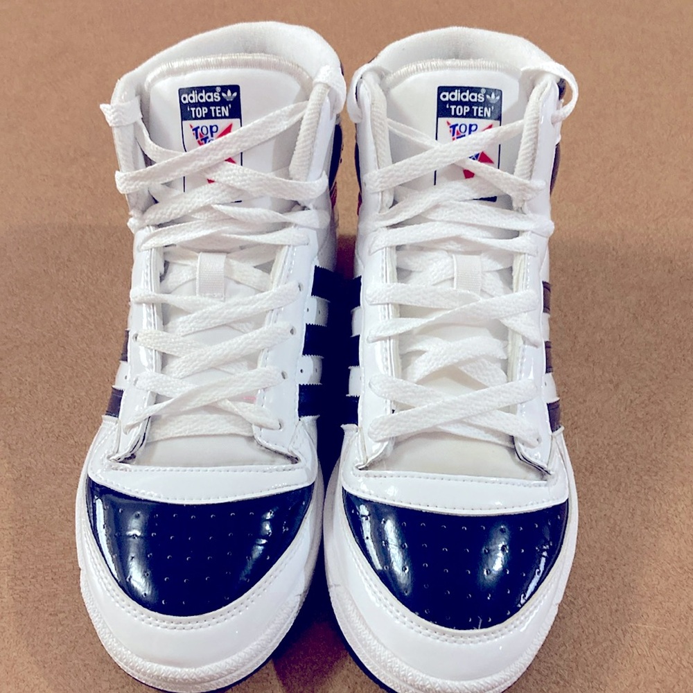 ADIDAS - Picture 3 of 6